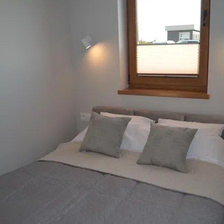 Apartament C11 Z Ogrodkiem, Marynarska 8 Apartment Sarbinowo